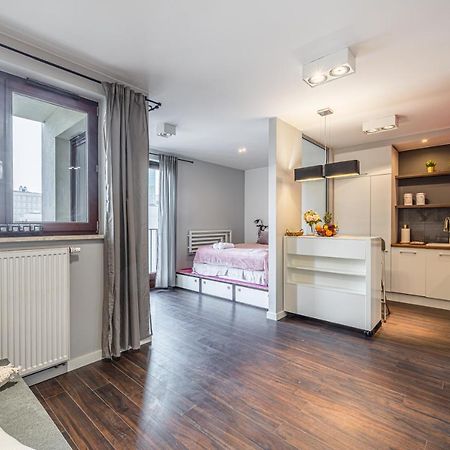 Spacious Studio Ac View Pokorna 2 Parking Warsaw Ngoại thất bức ảnh