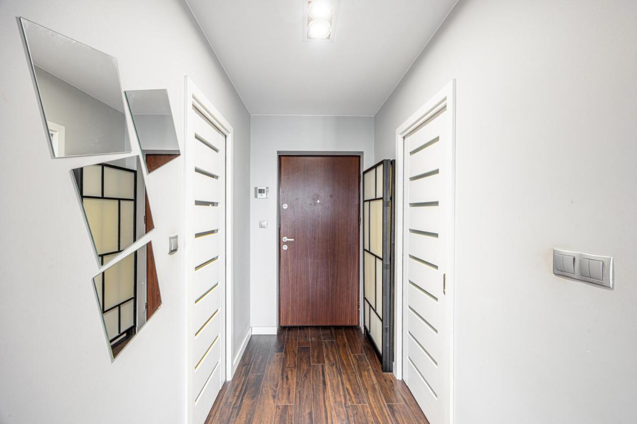 Spacious Studio Ac View Pokorna 2 Parking Warsaw Ngoại thất bức ảnh